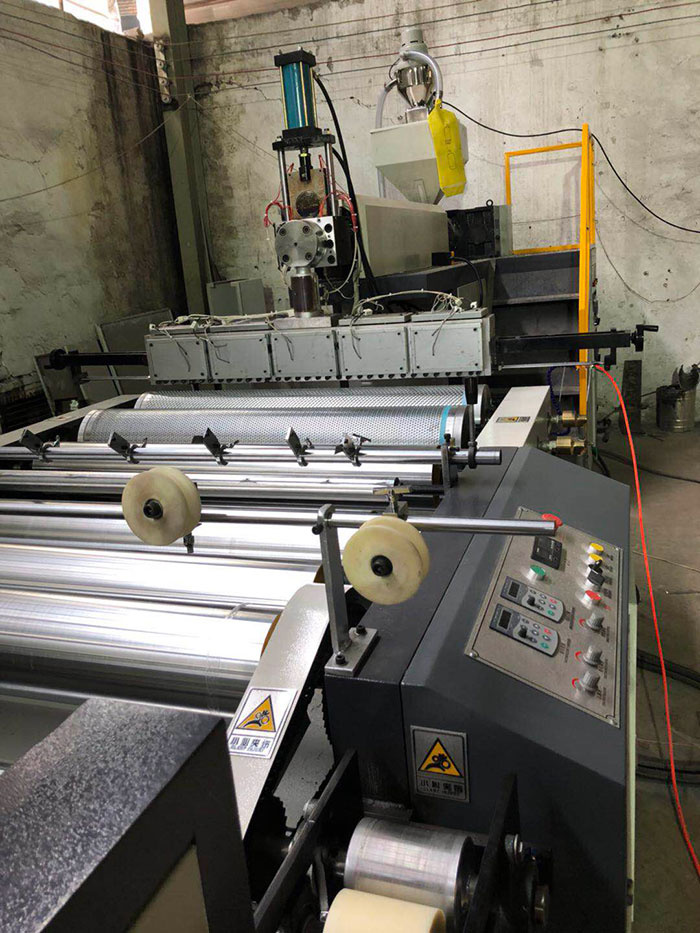 LSPE1600型全自動(dòng)高速聚乙烯氣泡膜機(jī)（氣墊膜機(jī)）設(shè)備氣泡膜機(jī)器12