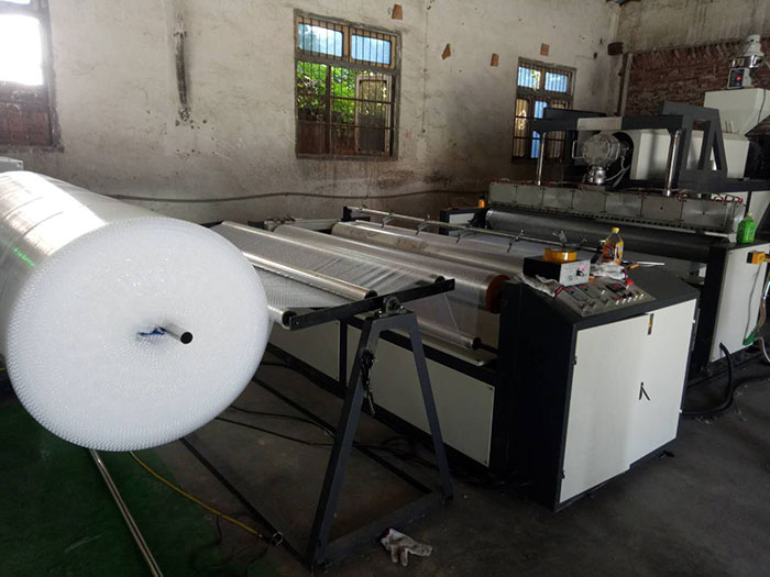 LSPE1600型全自動高速聚乙烯氣泡膜機（氣墊膜機）設備氣泡膜機器03